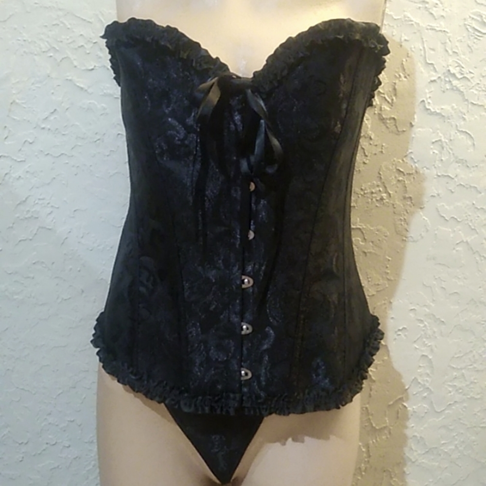 Black Corset w Satin Trim, matching thong
